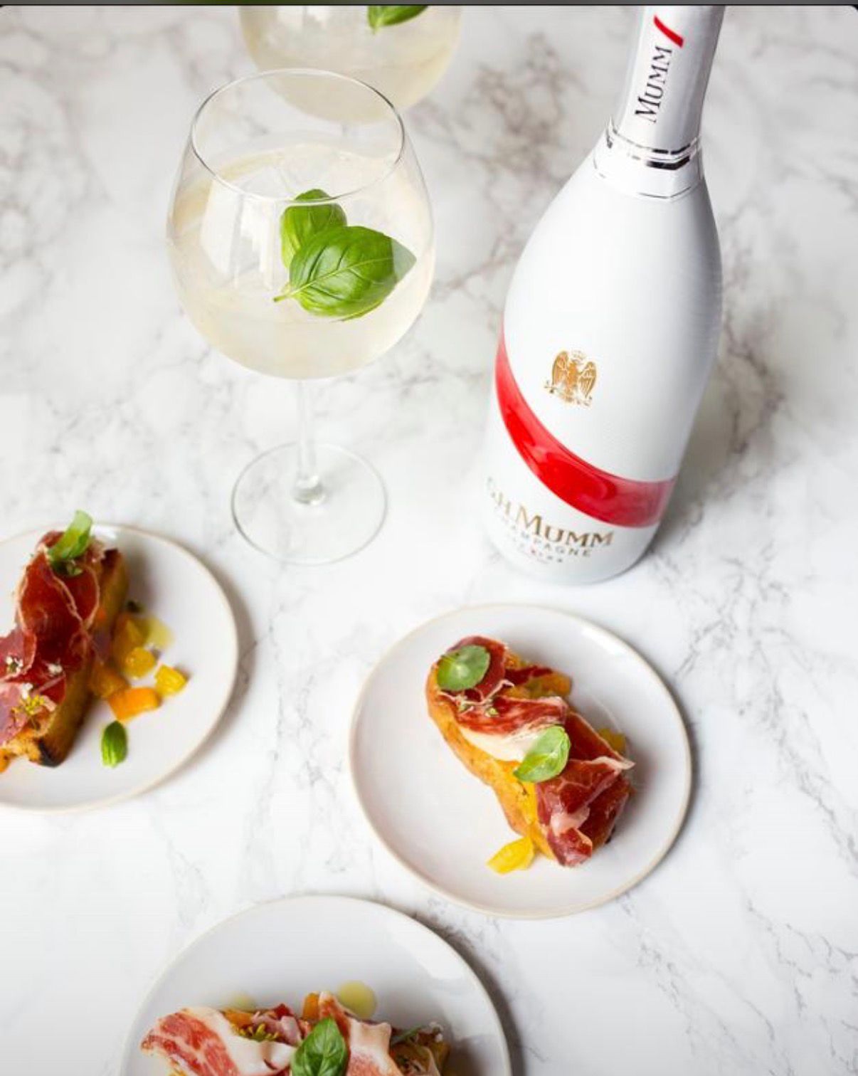 GH Mumm food pairing